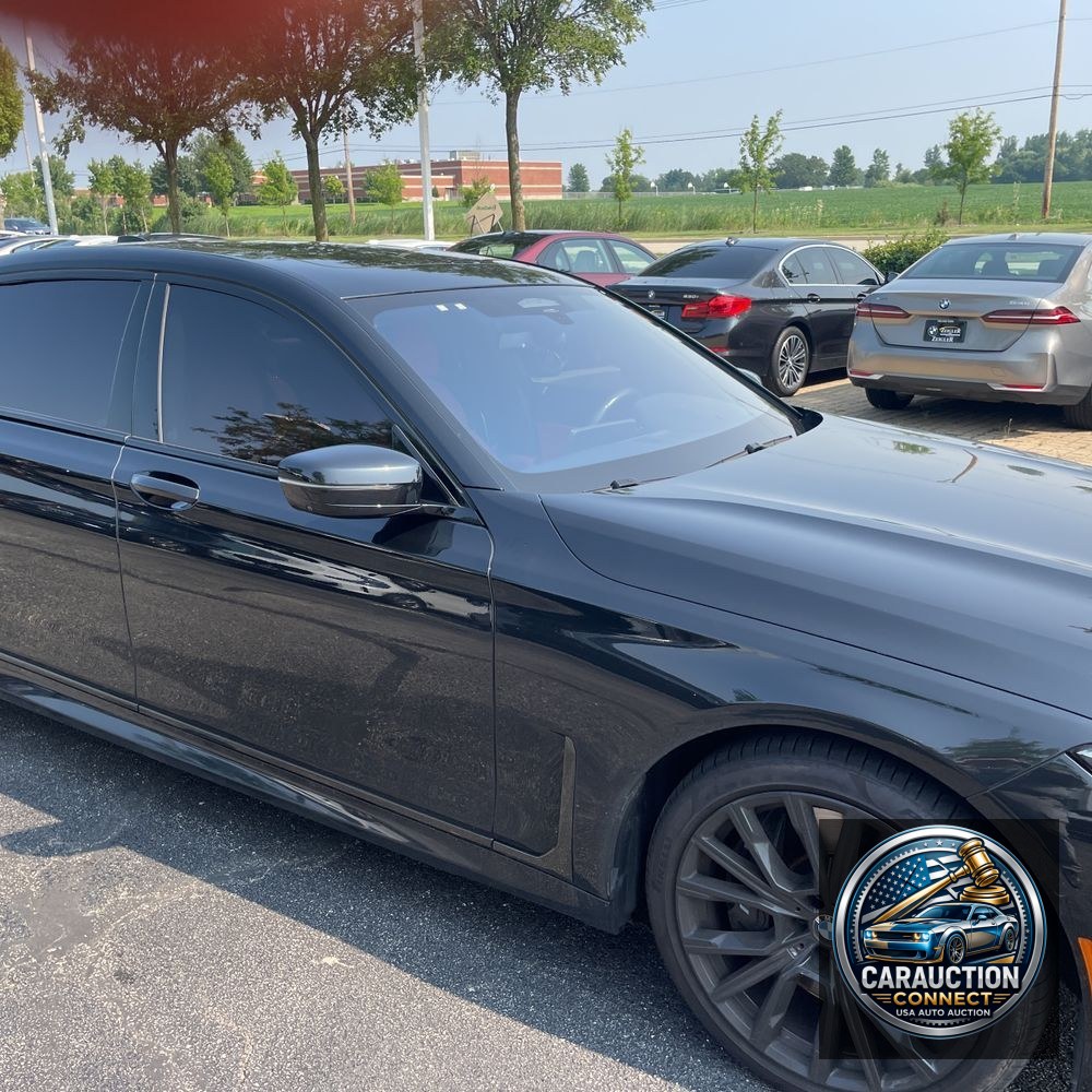 2022 BMW 7-Series M760xi