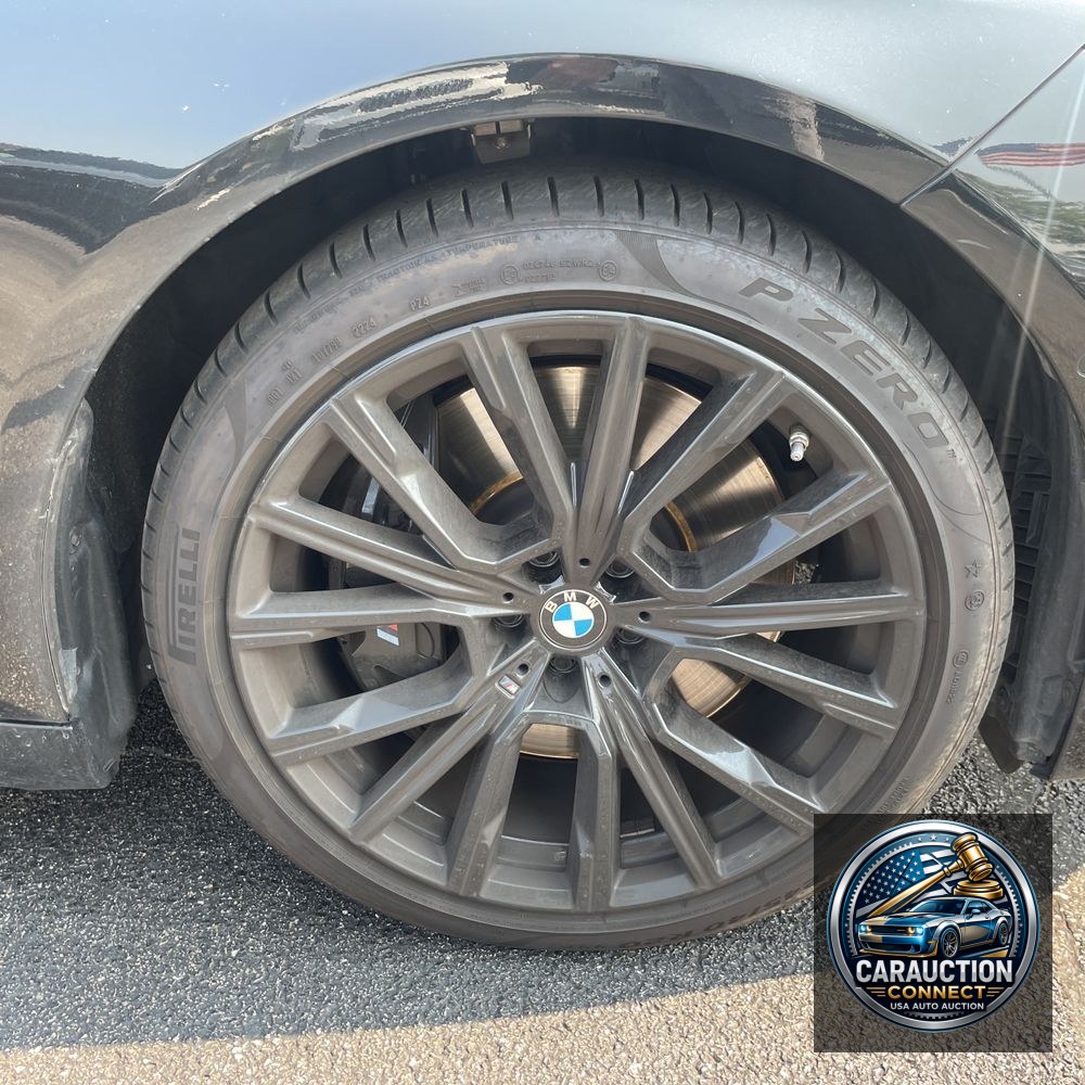 2022 BMW 7-Series M760xi
