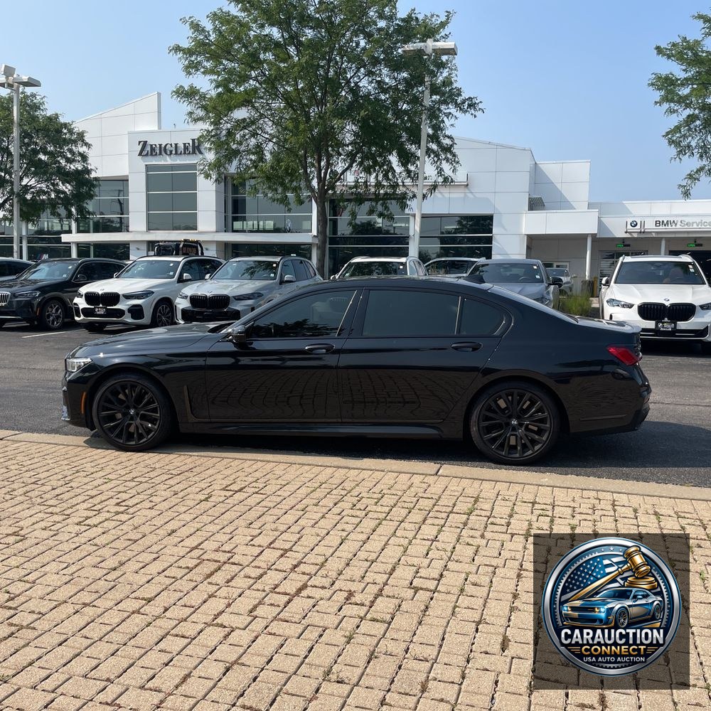 2022 BMW 7-Series M760xi