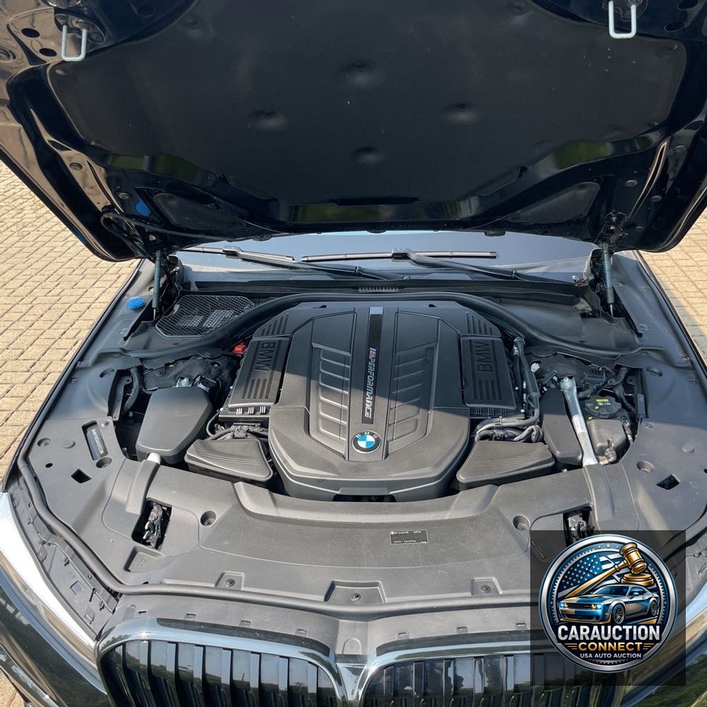 2022 BMW 7-Series M760xi