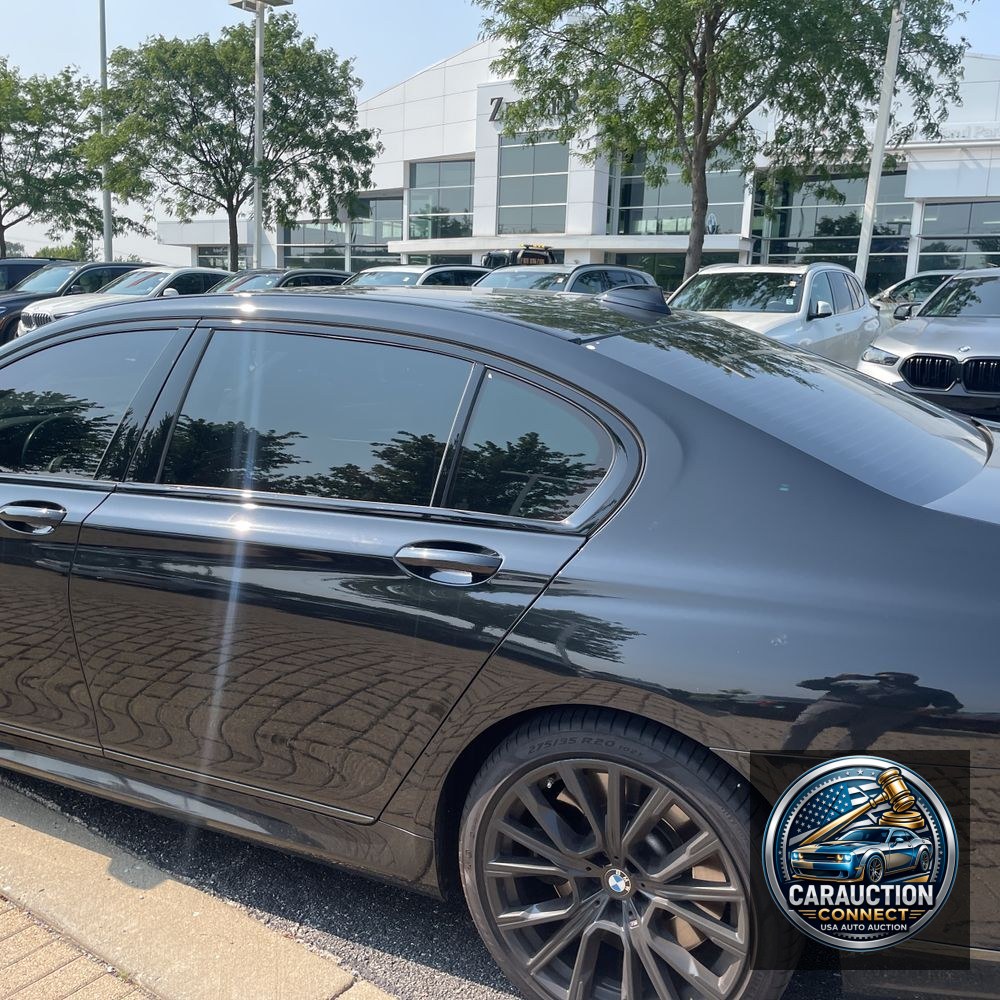 2022 BMW 7-Series M760xi