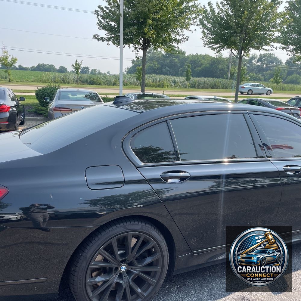 2022 BMW 7-Series M760xi