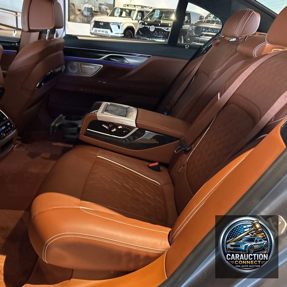 2022 BMW 7-Series M760xi