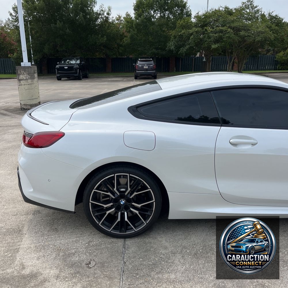 2025 BMW 8-Series 840i