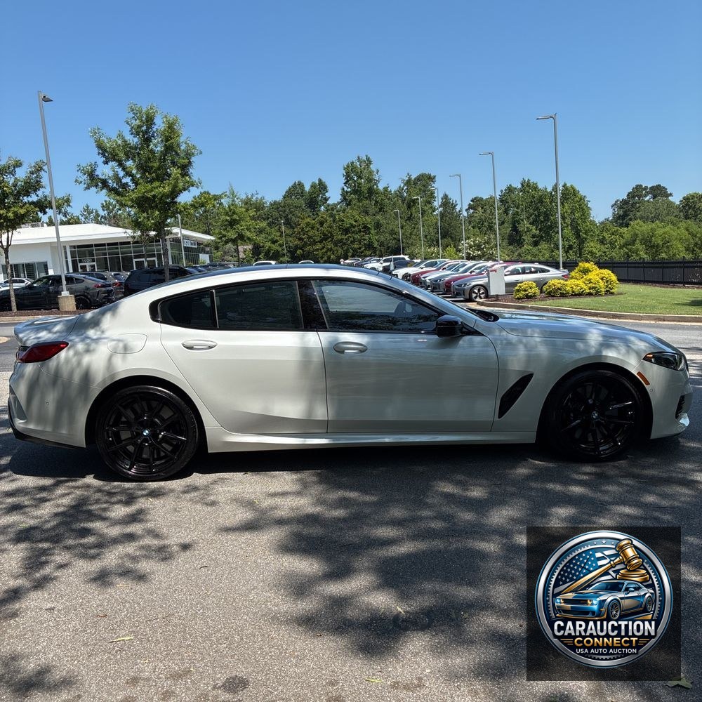 2024 BMW 8-Series M850xi