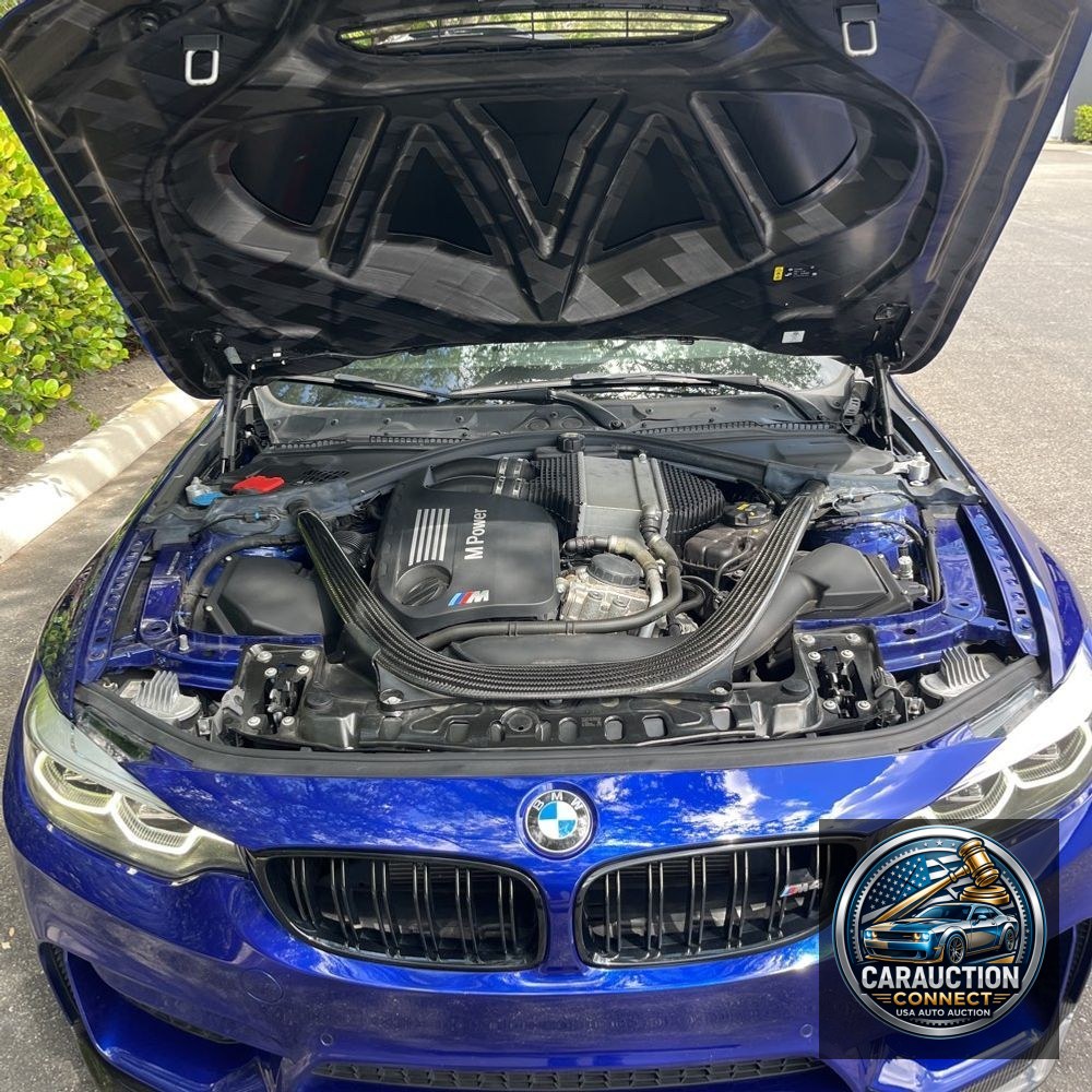 2020 BMW M4 CS