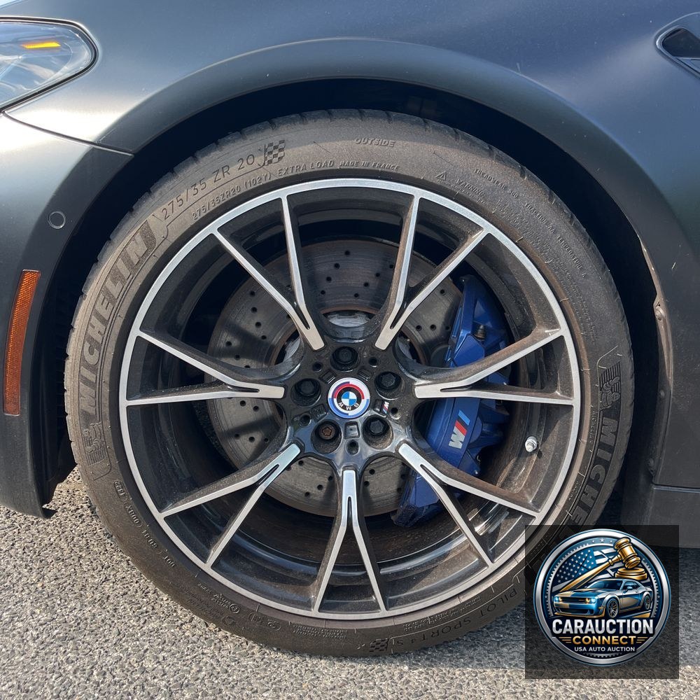 2023 BMW M5