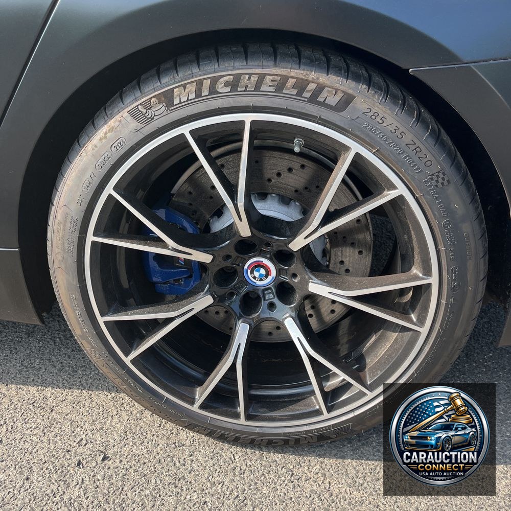 2023 BMW M5