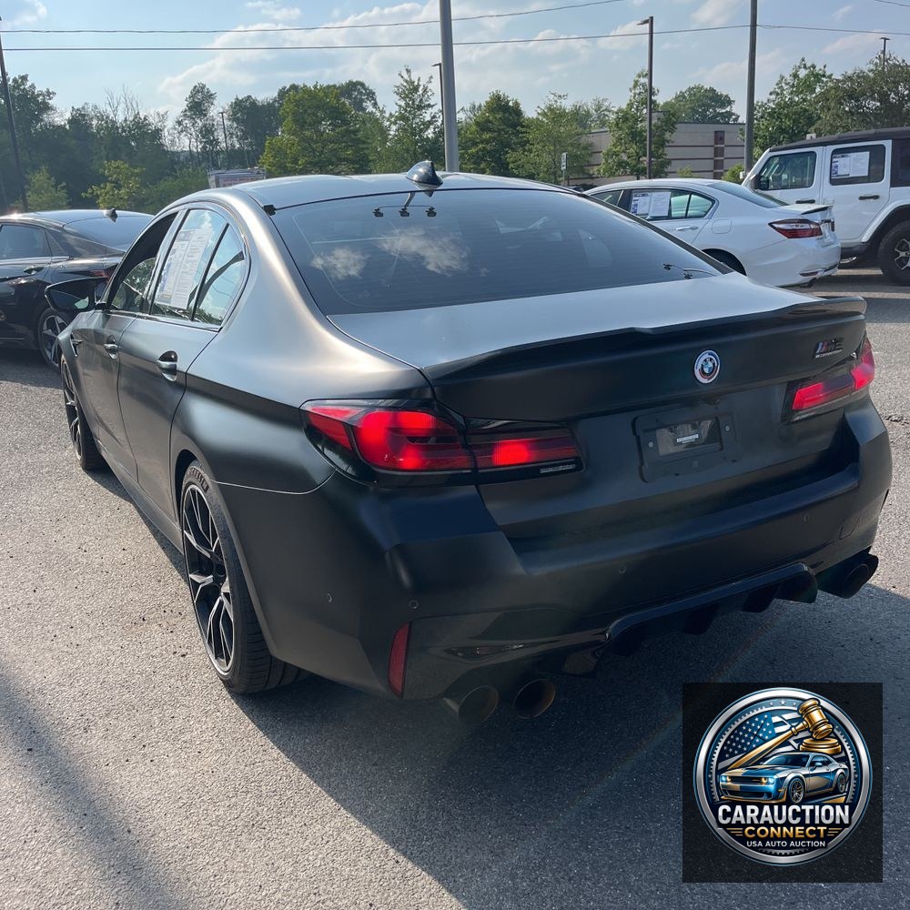 2023 BMW M5