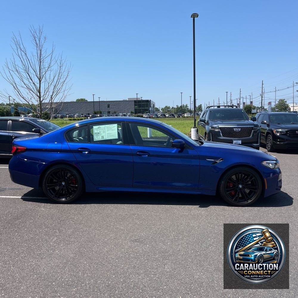 2022 BMW M5 Base