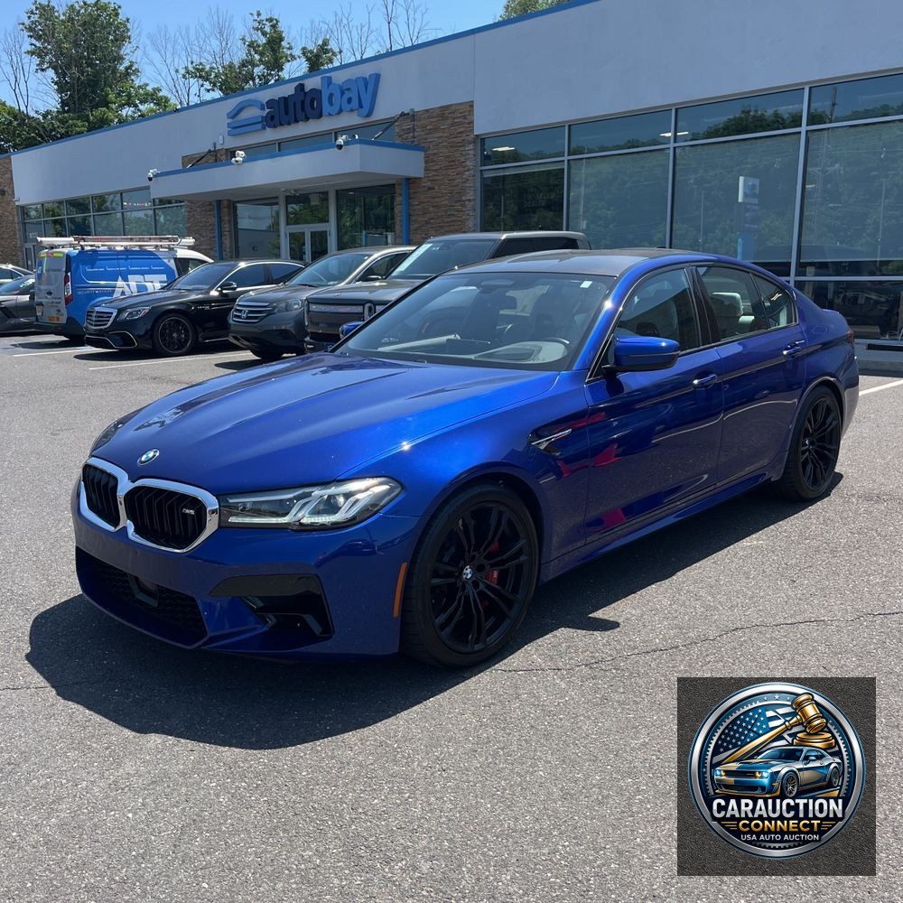 2022 BMW M5 Base