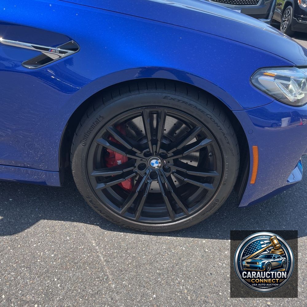 2022 BMW M5 Base