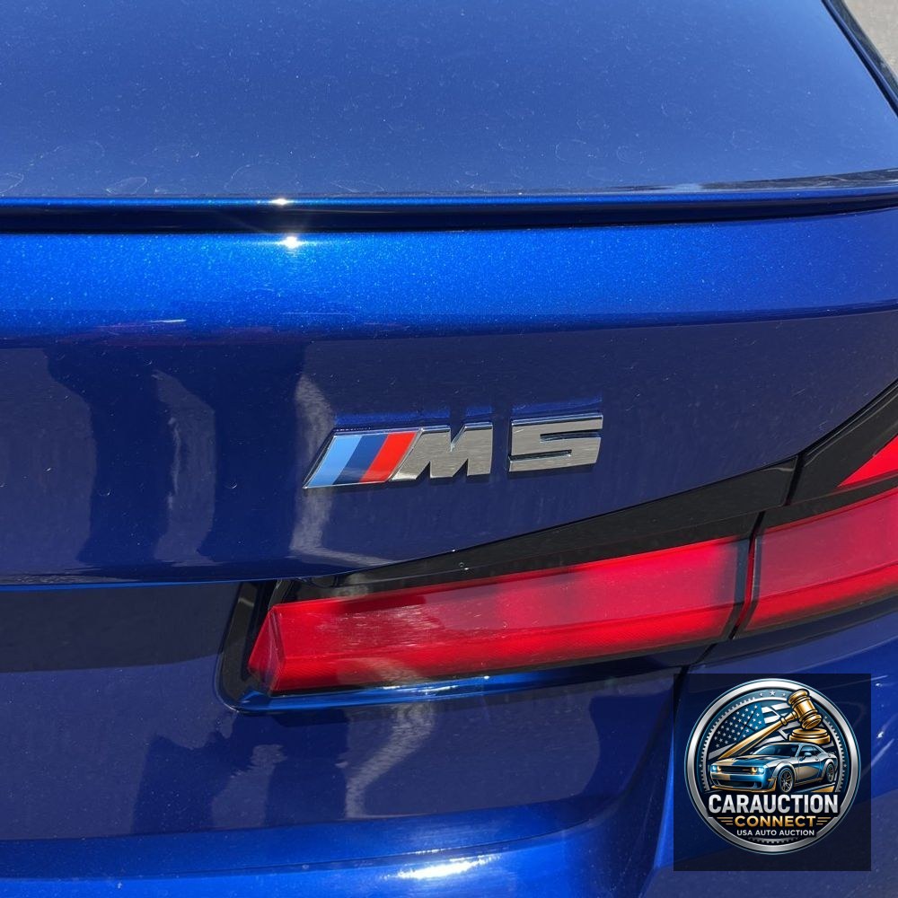 2022 BMW M5 Base