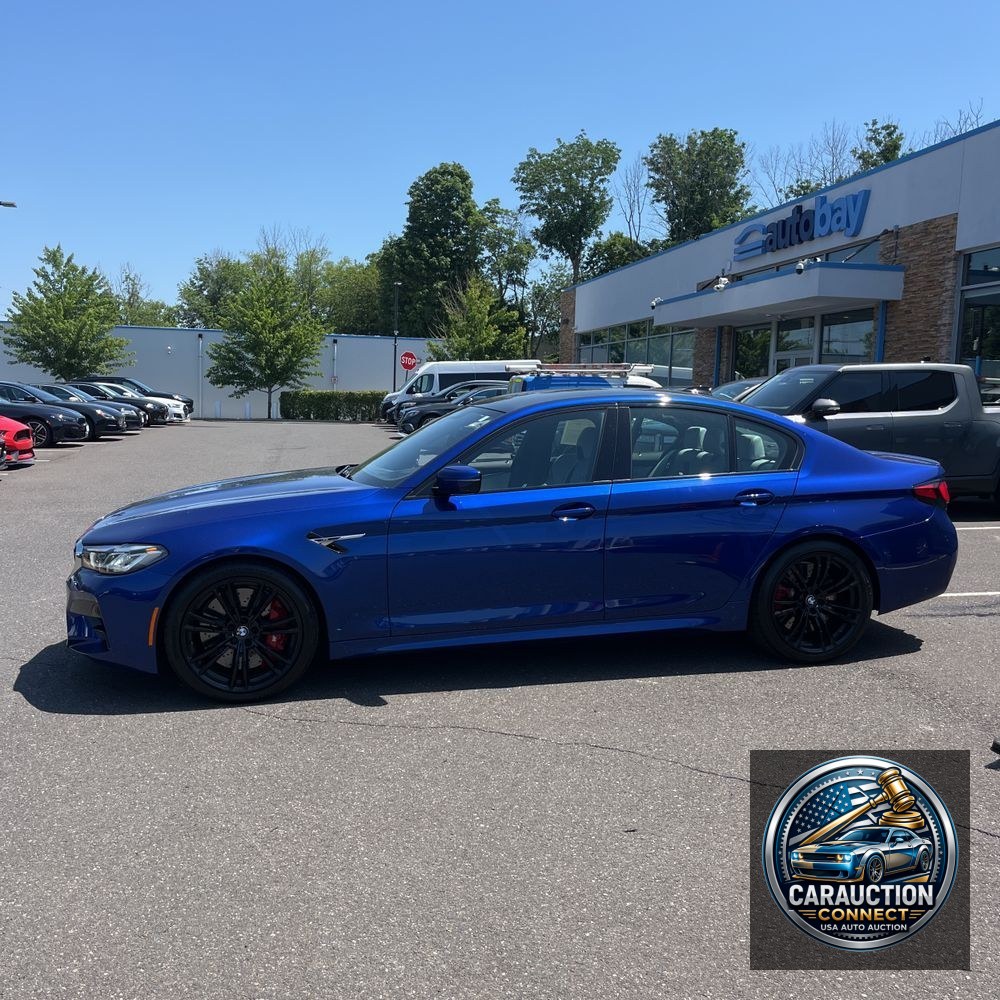2022 BMW M5 Base
