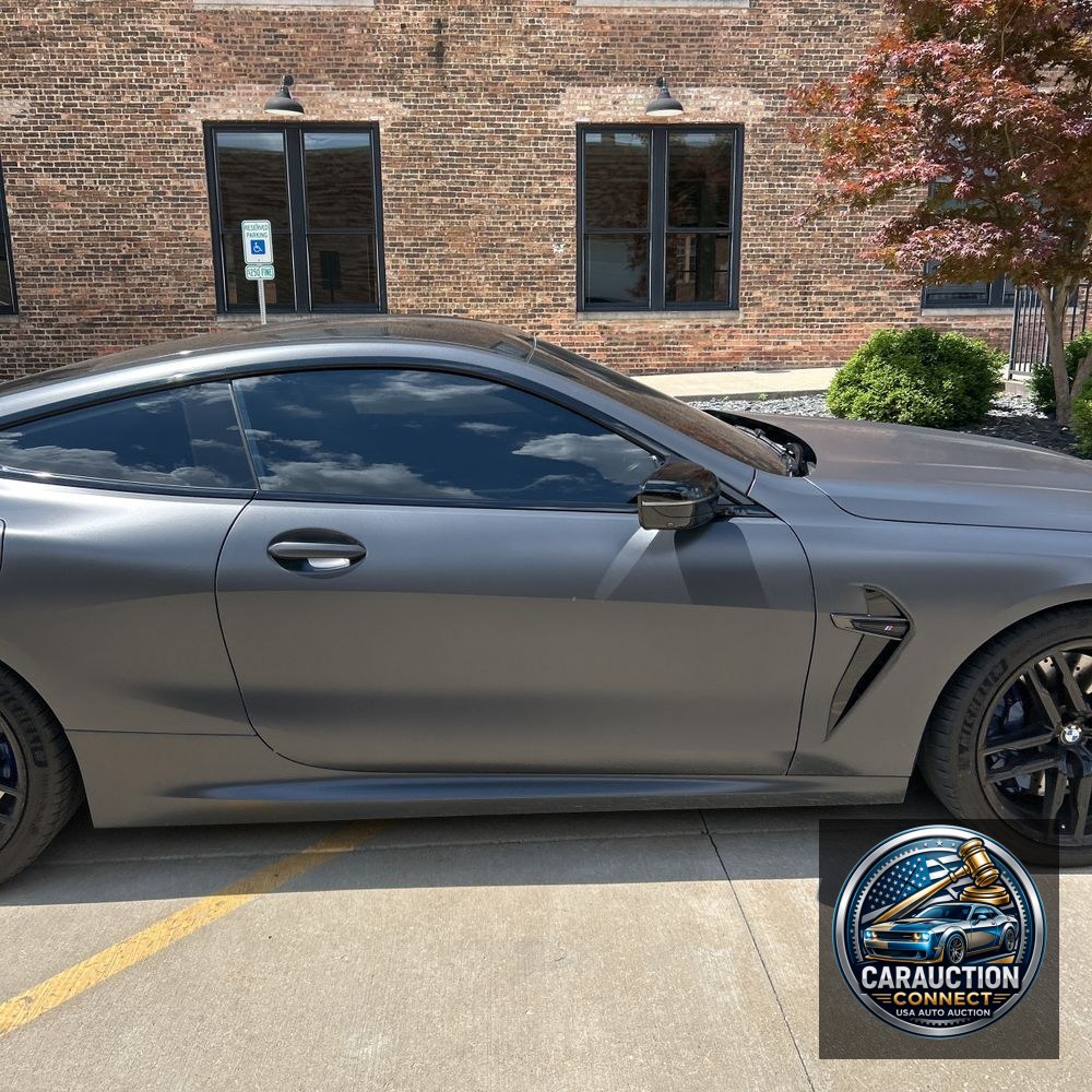 2022 BMW M8 Competition
