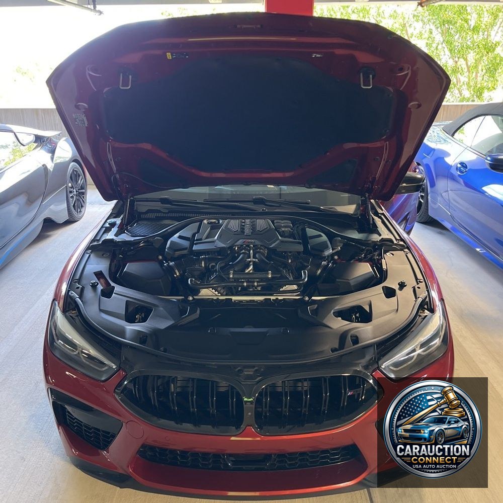 2022 BMW M8 Competition