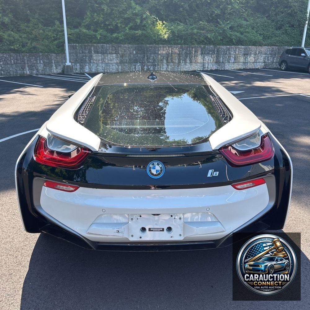 2019 BMW i8