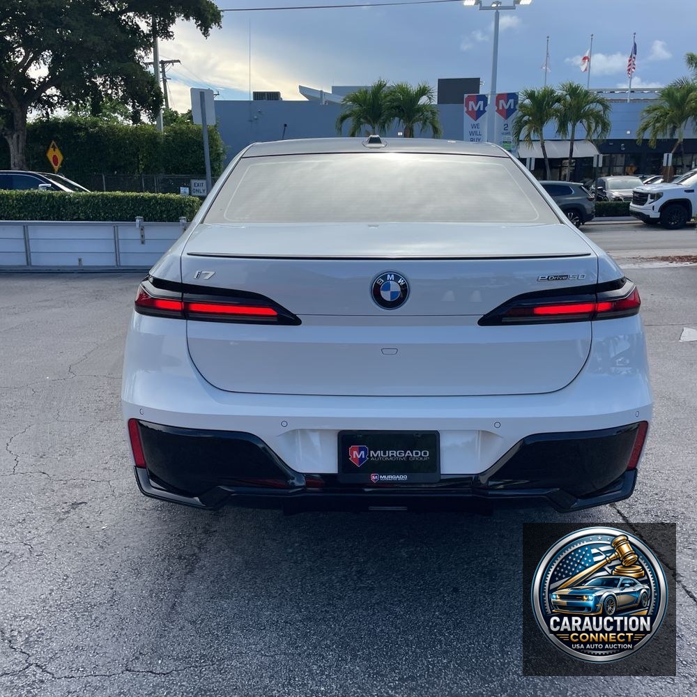 2024 BMW i7 eDrive50