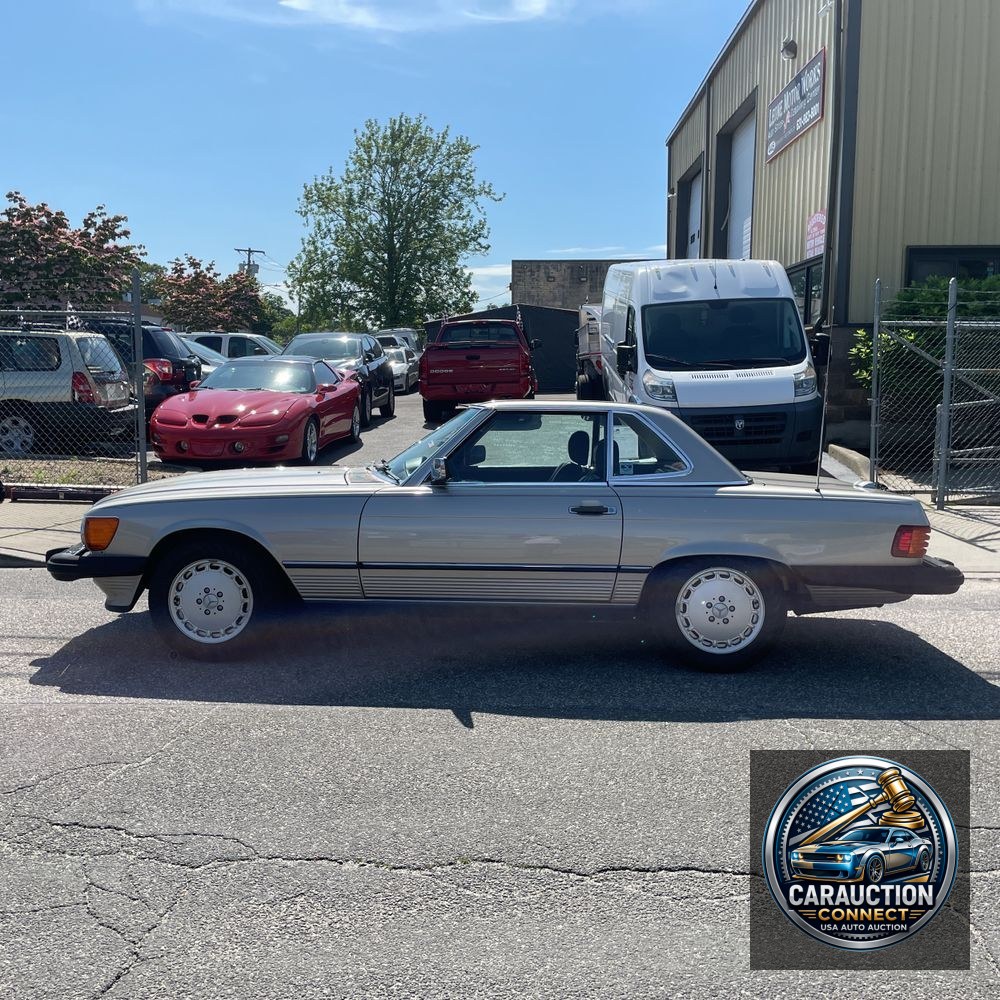 1979 Mercedes-Benz 560 Series SL 2D Coupe Roadster