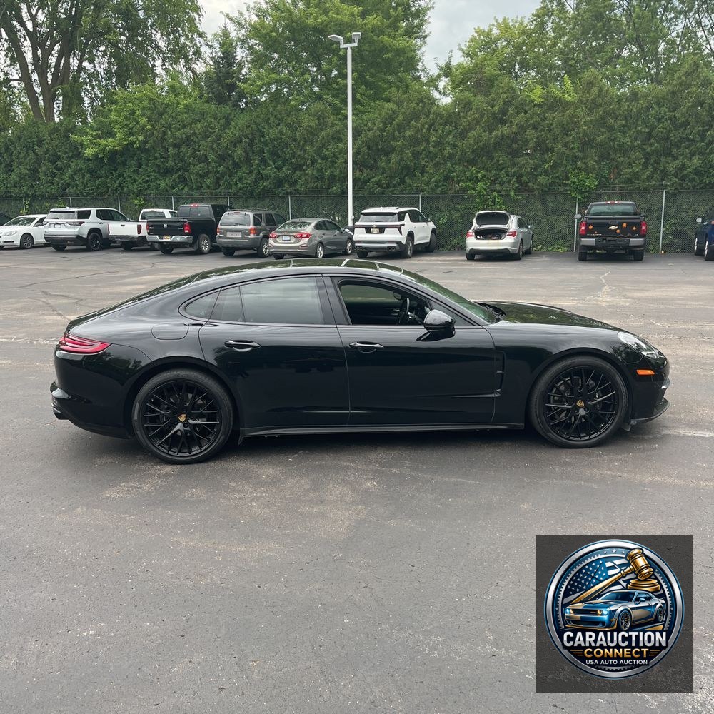 2018 Porsche Panamera 4