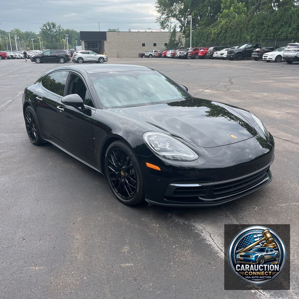 2018 Porsche Panamera 4