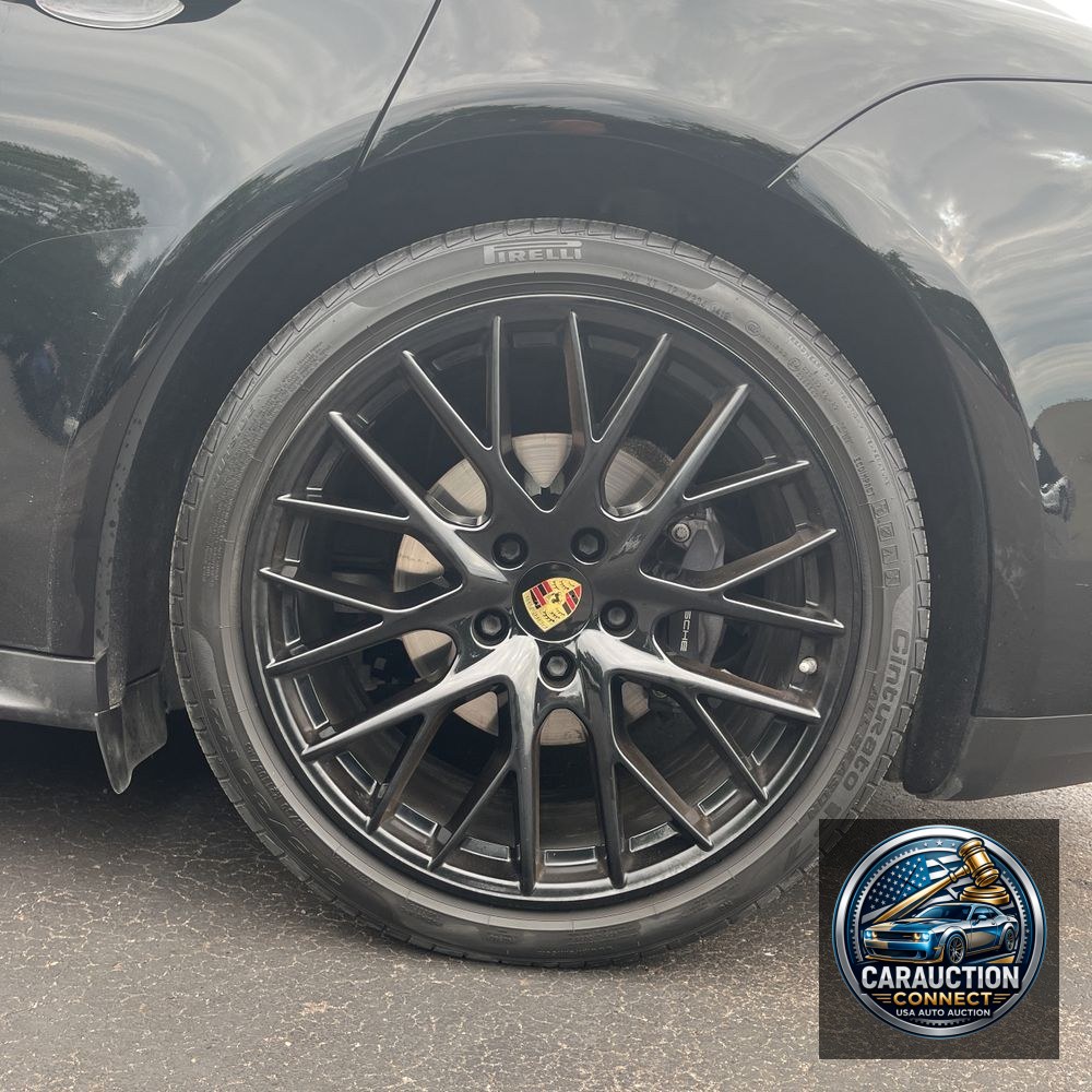 2018 Porsche Panamera 4