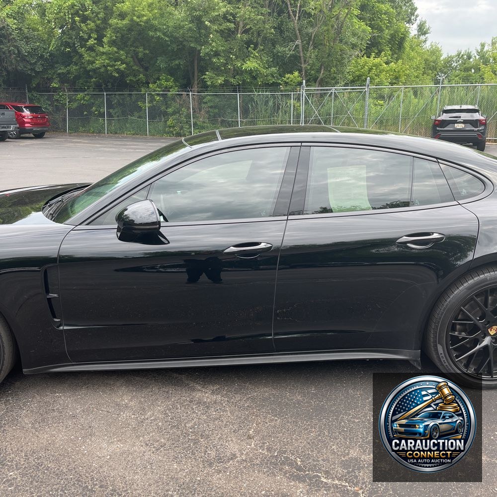 2018 Porsche Panamera 4