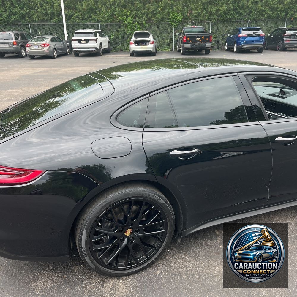 2018 Porsche Panamera 4