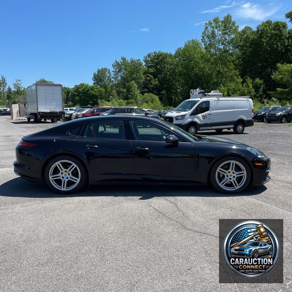 2019 Porsche Panamera 4