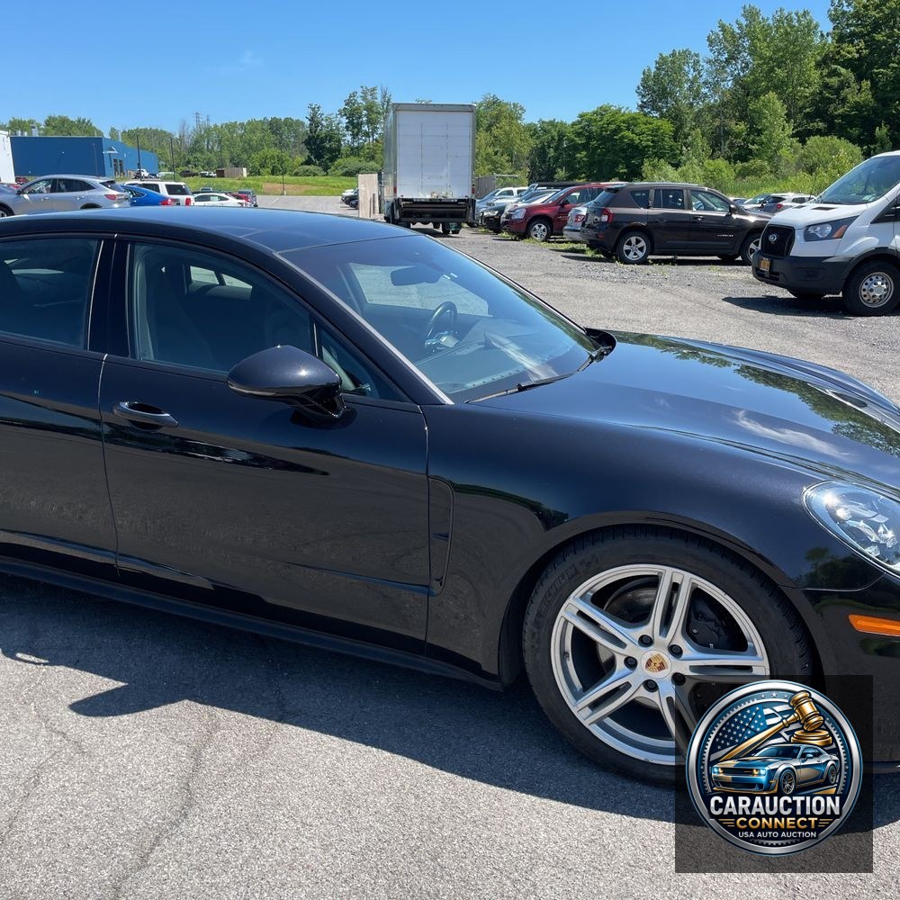 2019 Porsche Panamera 4