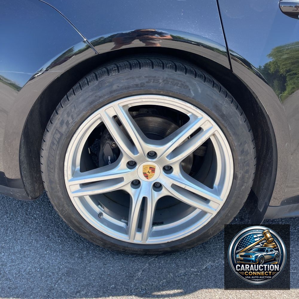 2019 Porsche Panamera 4