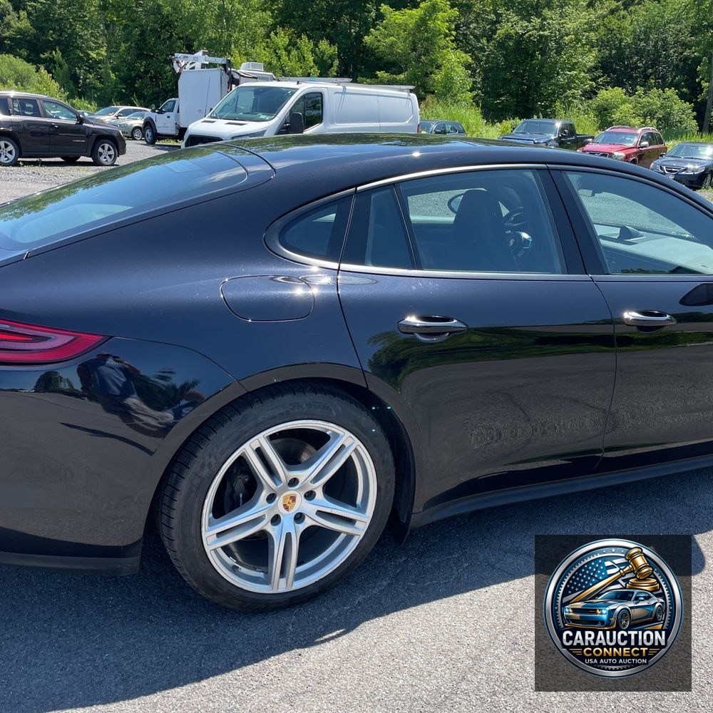 2019 Porsche Panamera 4