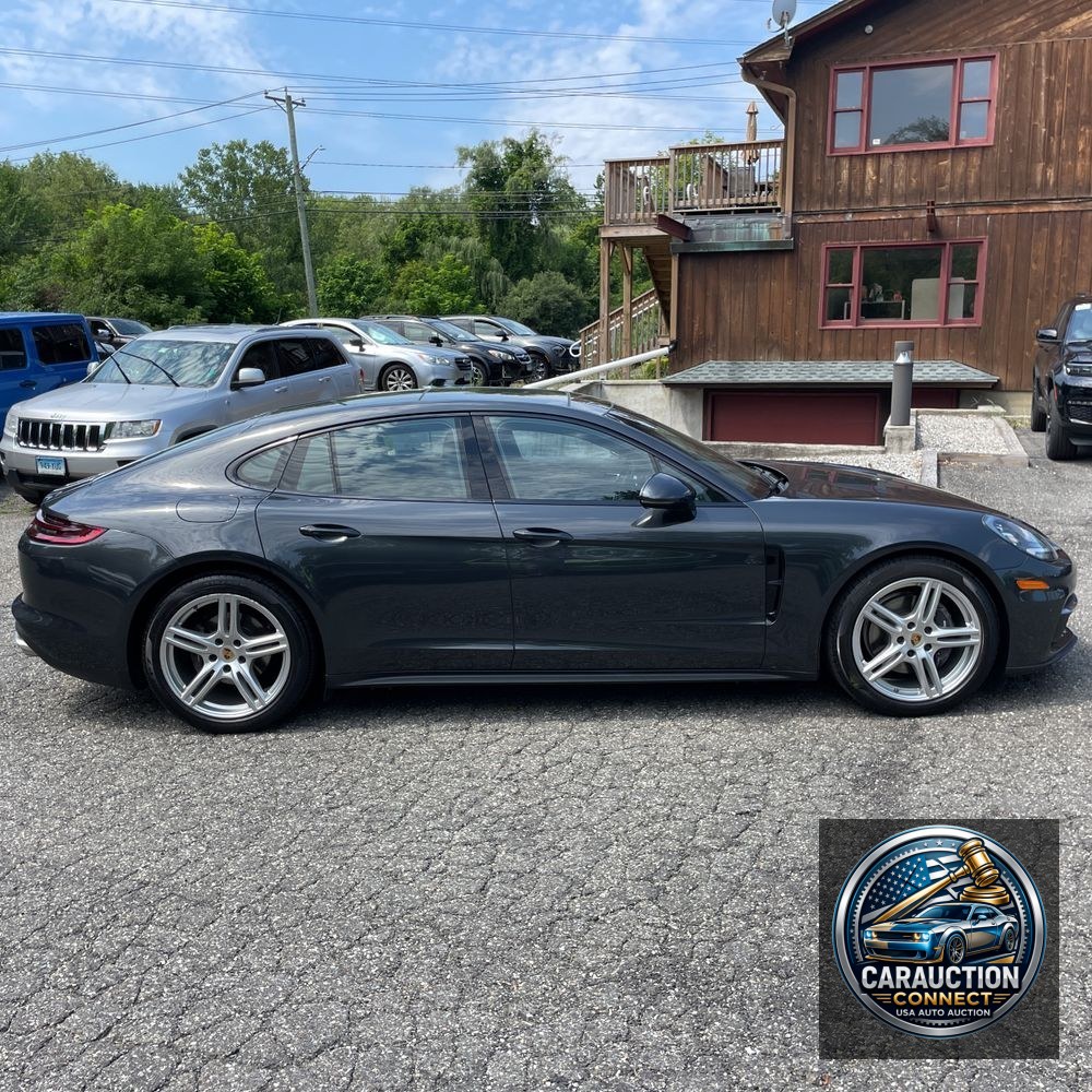 2019 Porsche Panamera 4