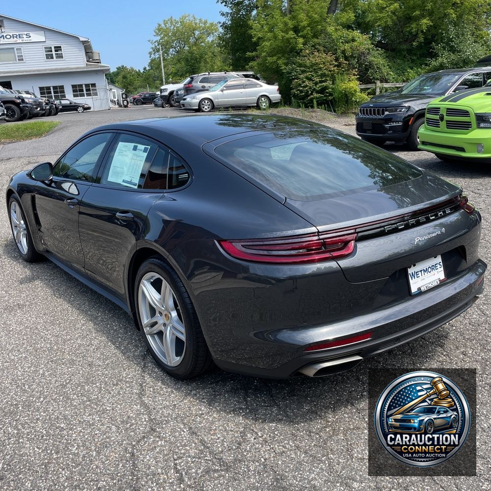 2019 Porsche Panamera 4