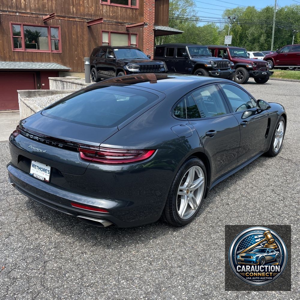 2019 Porsche Panamera 4