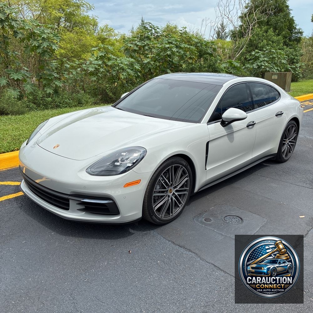 2018 Porsche Panamera Base