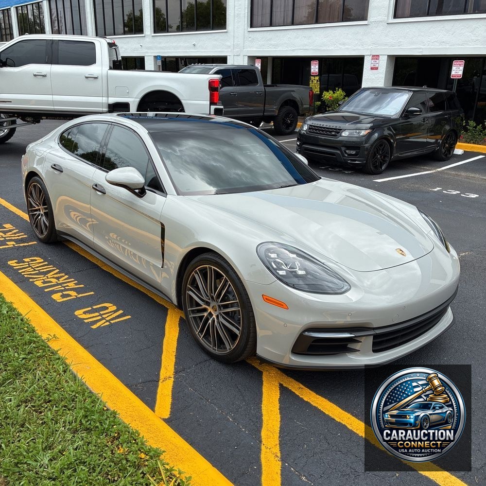 2018 Porsche Panamera Base