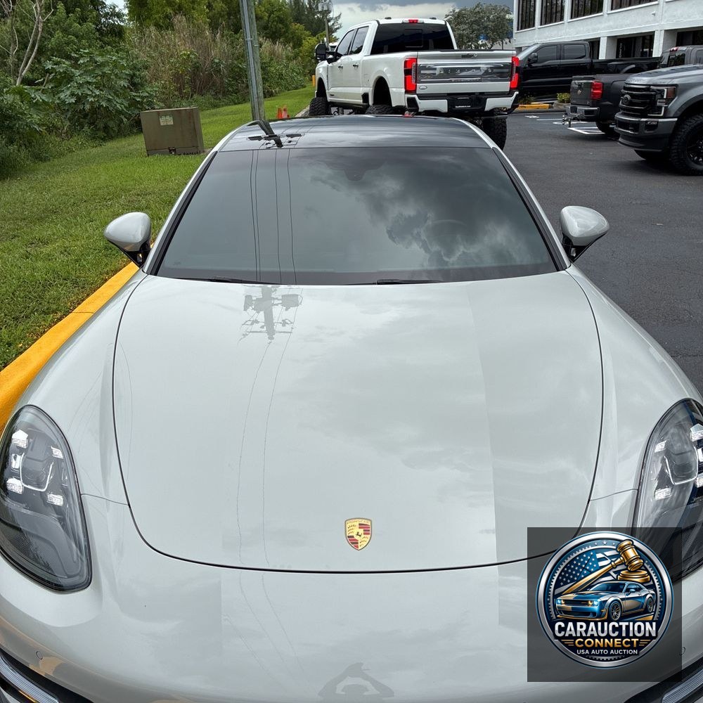 2018 Porsche Panamera Base