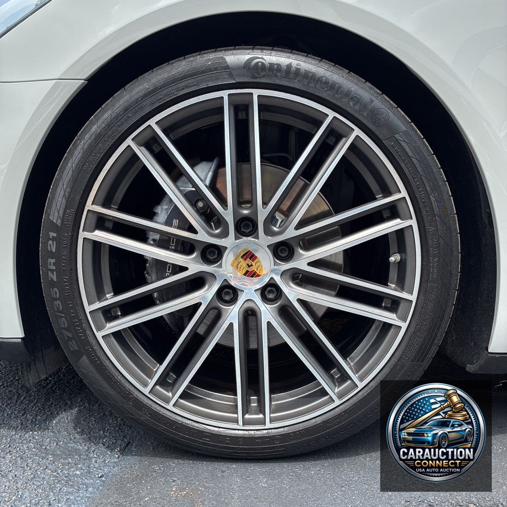 2018 Porsche Panamera Base