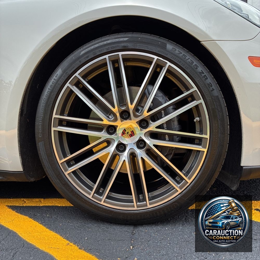 2018 Porsche Panamera Base