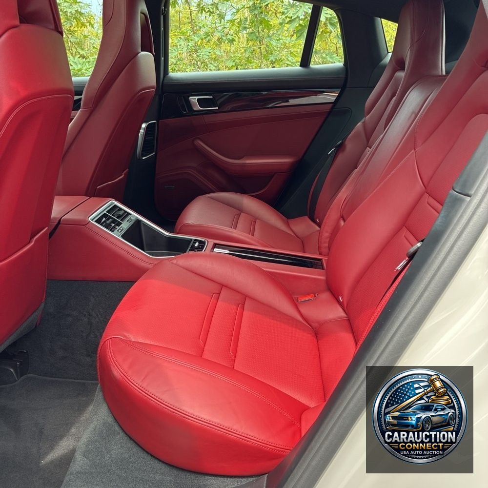 2018 Porsche Panamera Base