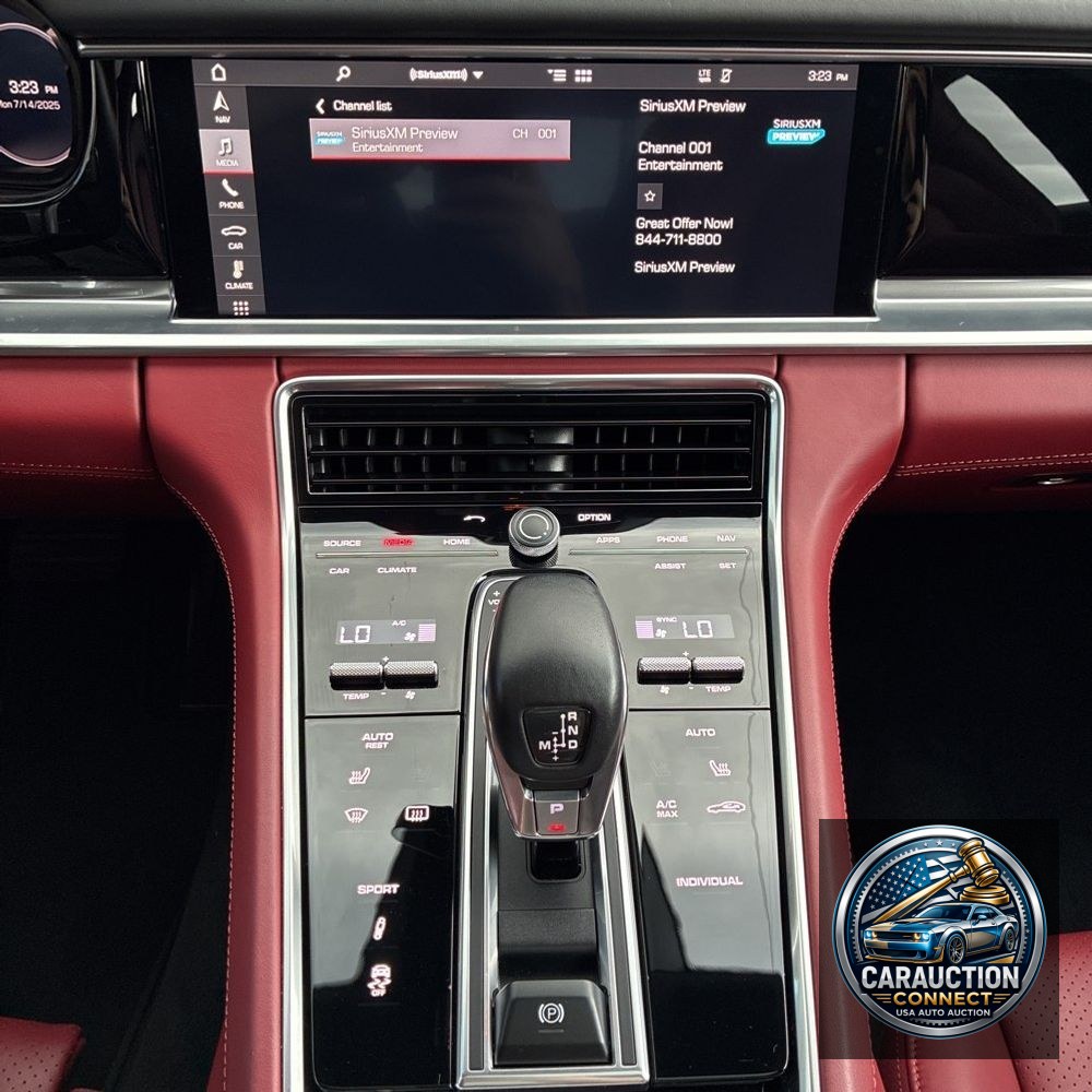 2018 Porsche Panamera Base