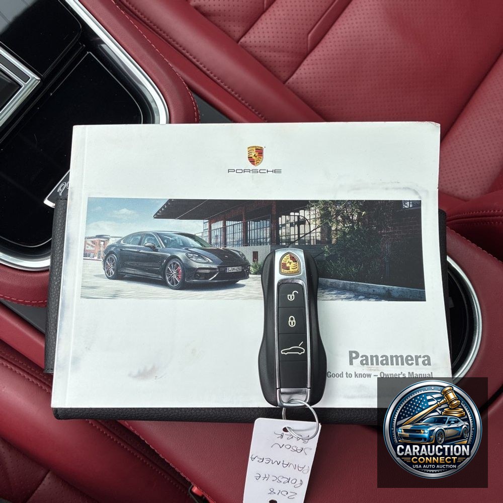 2018 Porsche Panamera Base