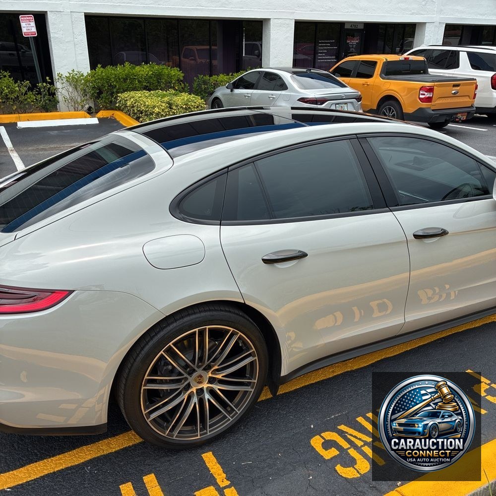 2018 Porsche Panamera Base