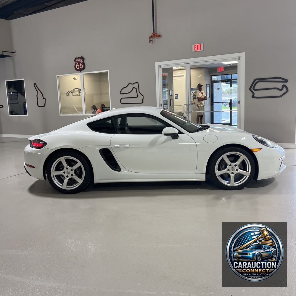 2019 Porsche 718 Cayman Base