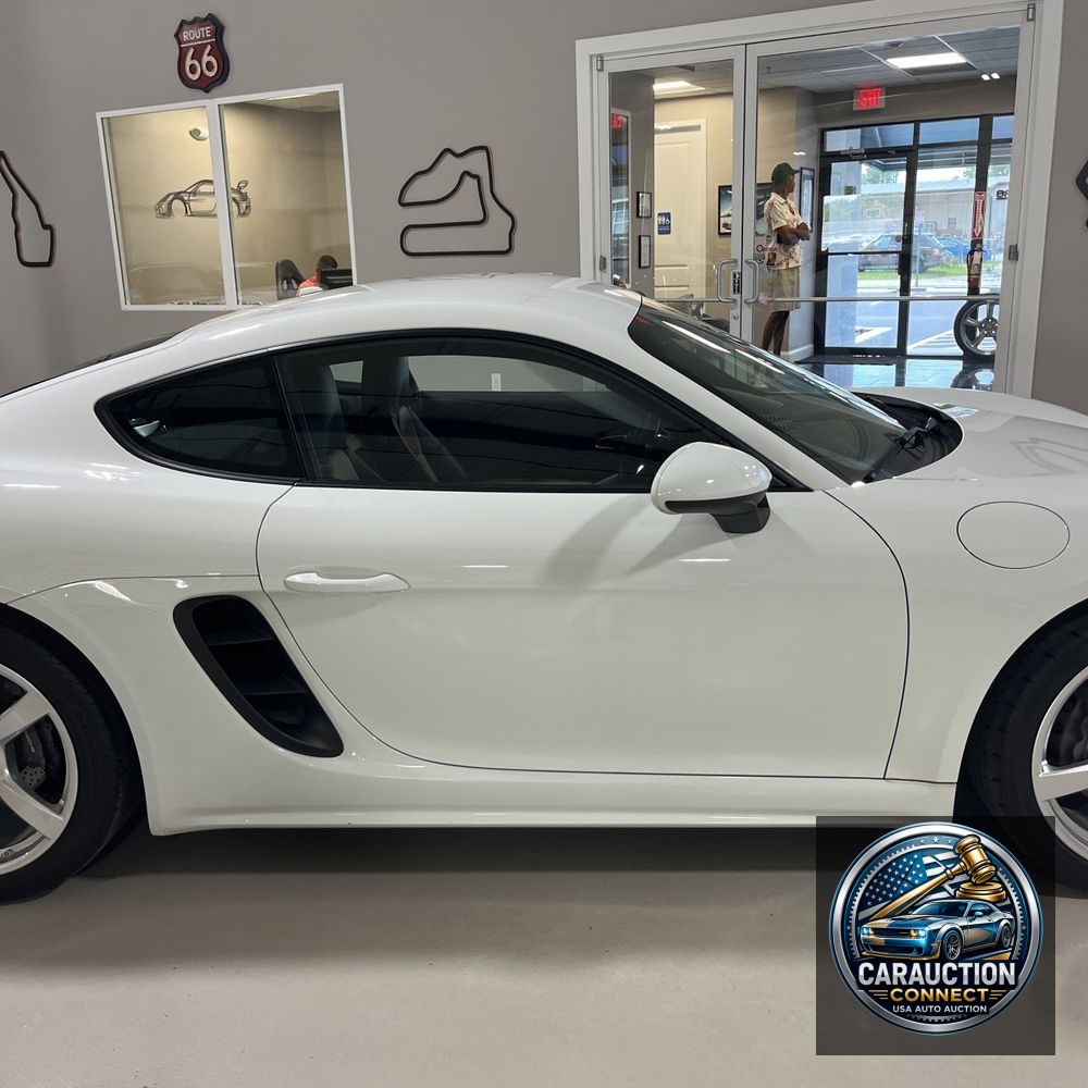 2019 Porsche 718 Cayman Base