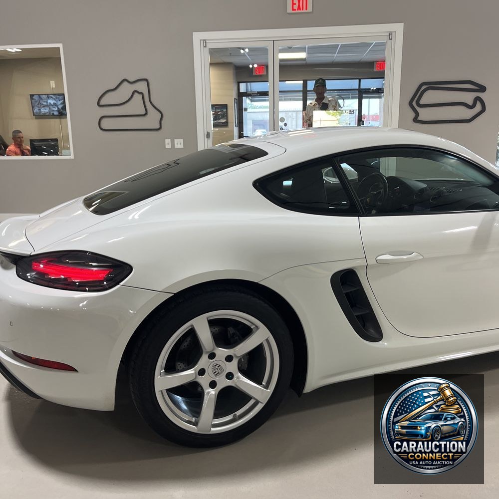 2019 Porsche 718 Cayman Base