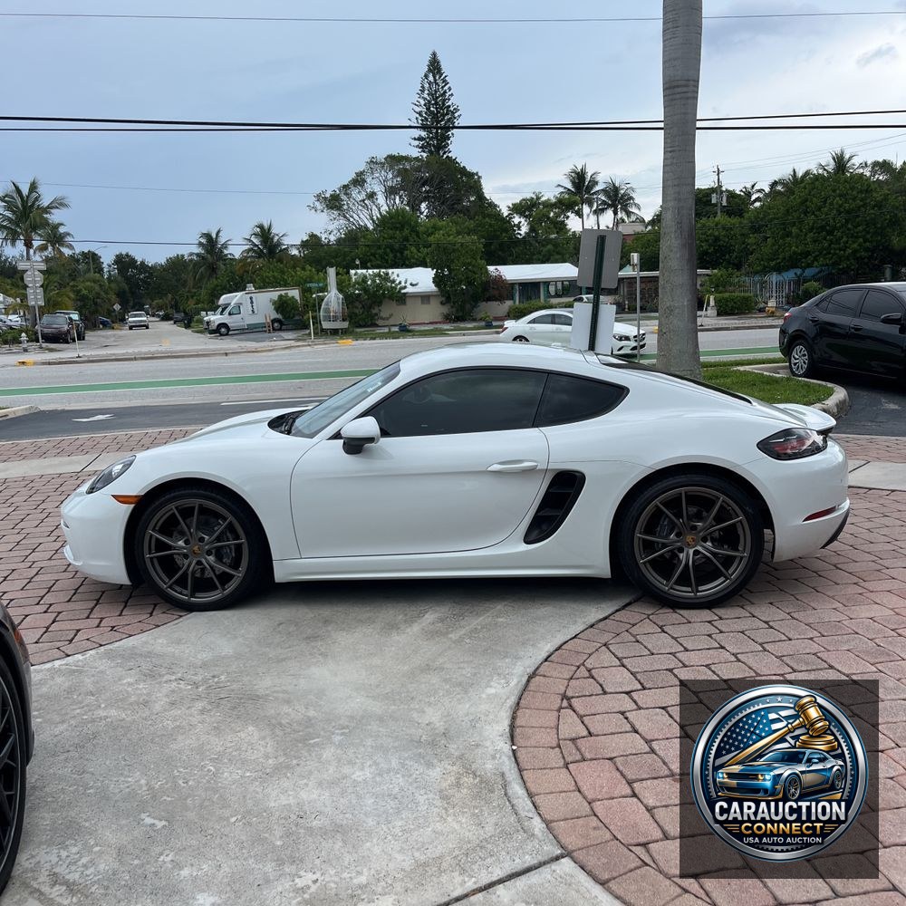 2019 Porsche 718 Cayman Base