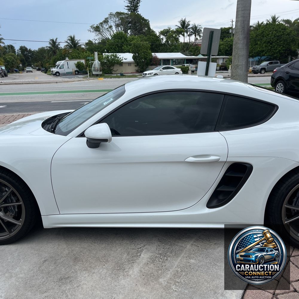 2019 Porsche 718 Cayman Base