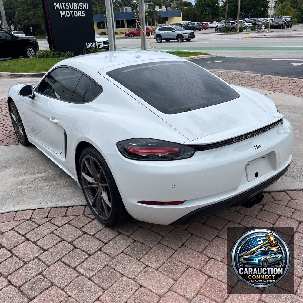2019 Porsche 718 Cayman Base